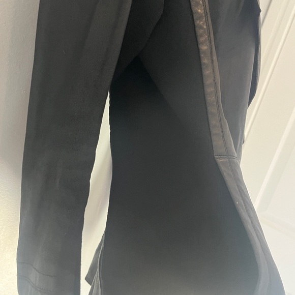 Danier Leather  blazer - Picture 3 of 4